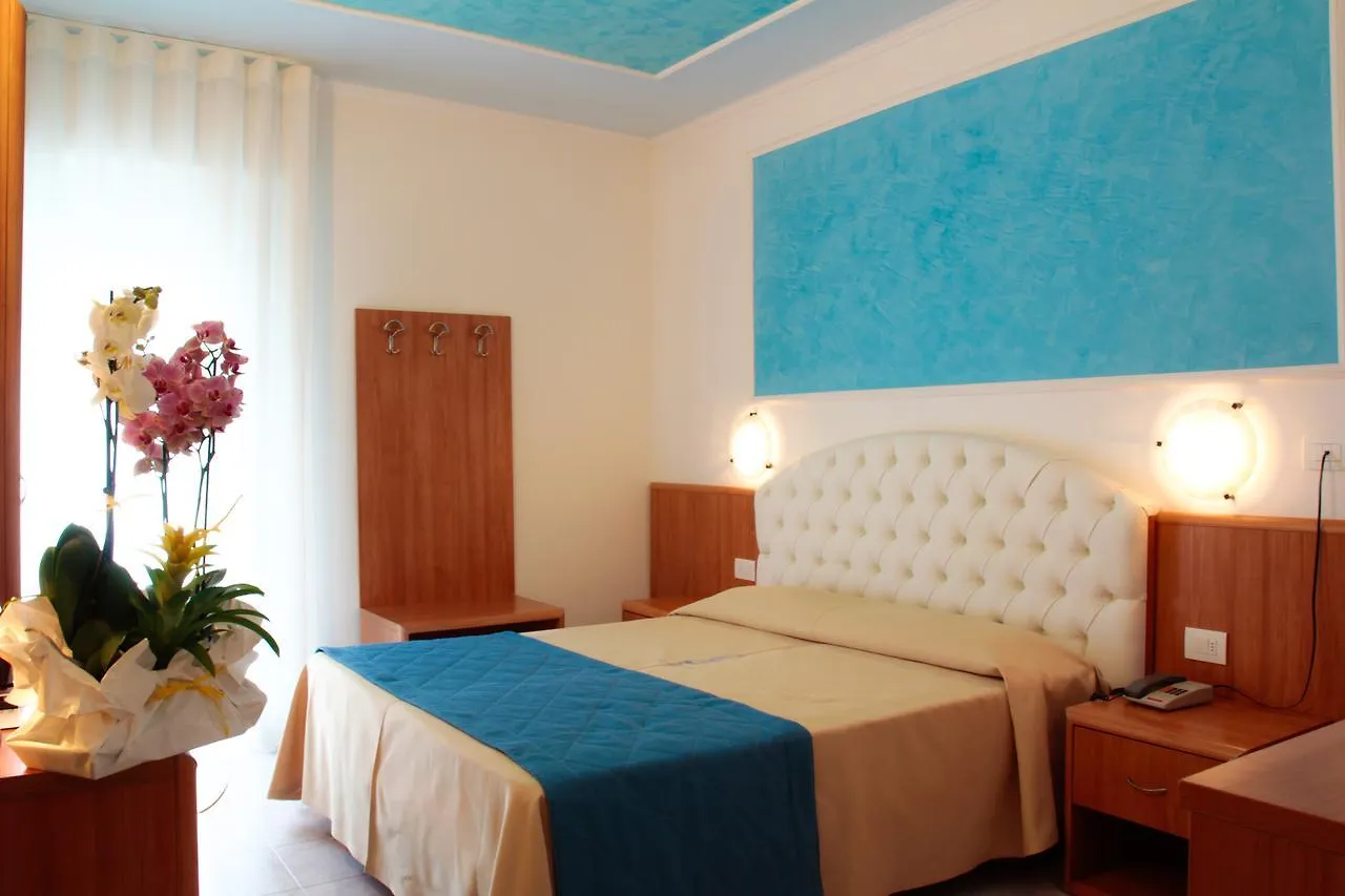 Hotel Hollywood***S Lido di Jesolo 3*,  Italië